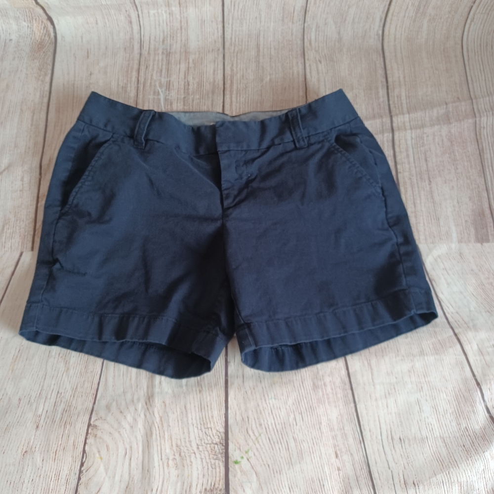 Caslon shorts